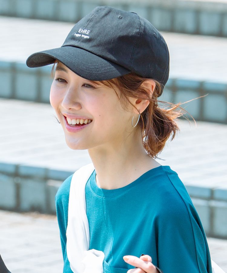 ❤️残り2点❤️帽子　シルバー　スポーティー　キャップ　韓国　ダンス　男女兼用