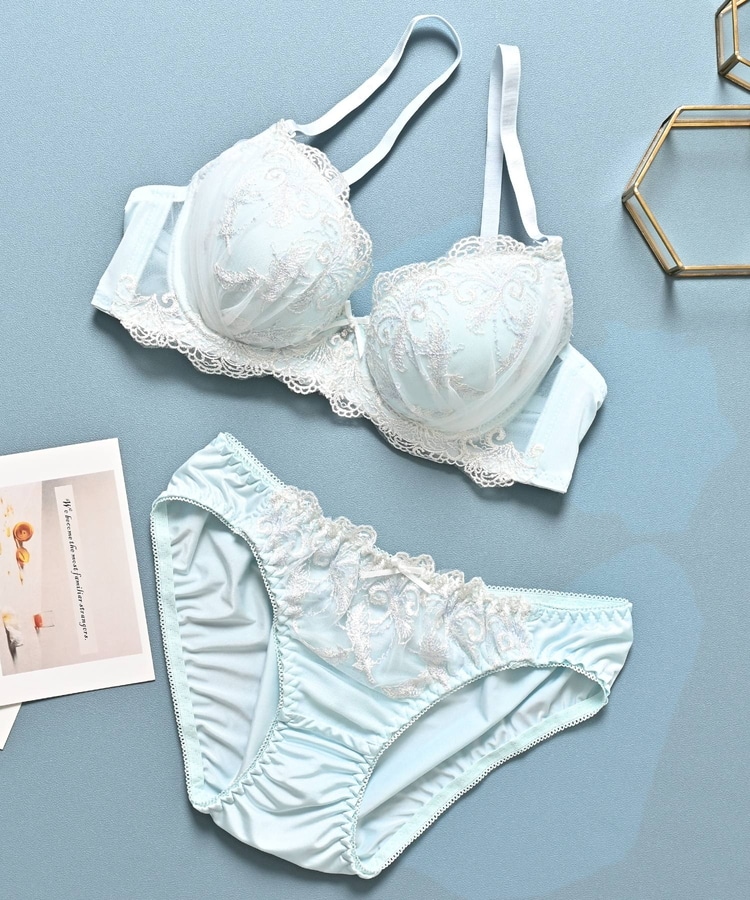 ラメ刺繍ブラセット