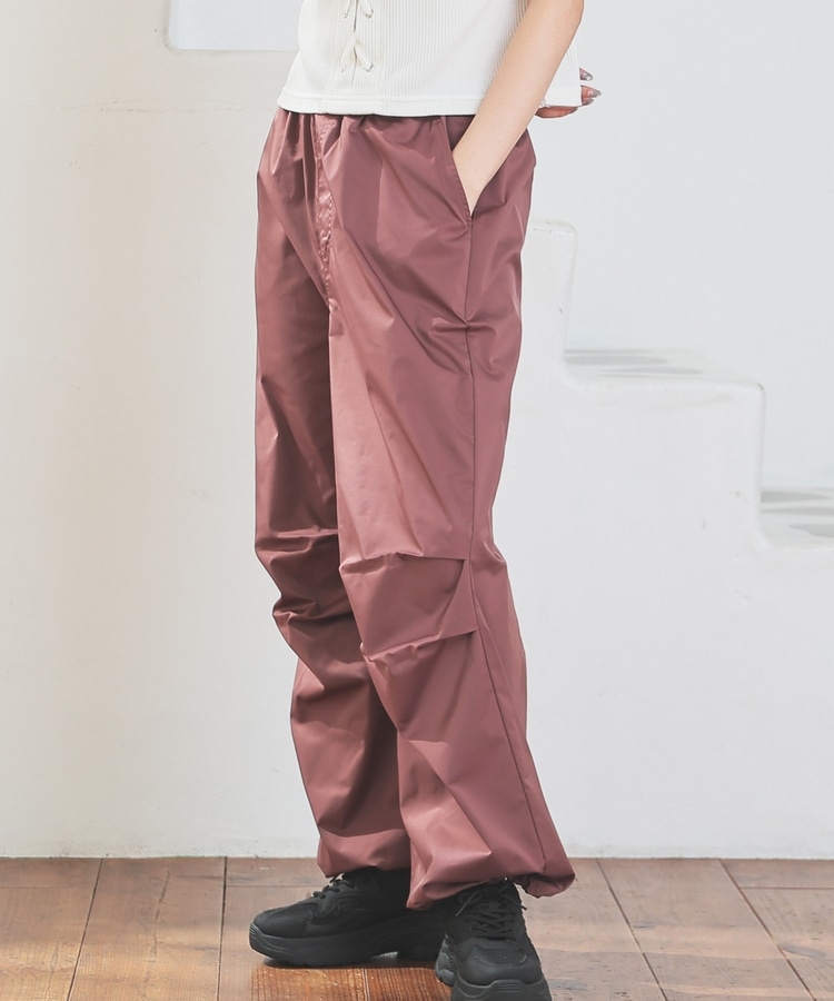 パラシュートパンツ