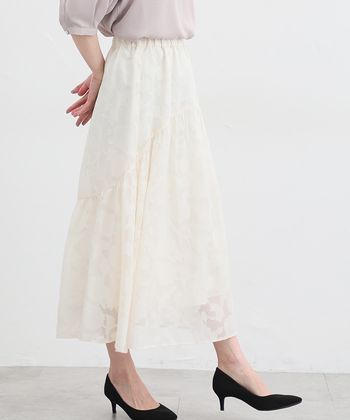 【安い初売】定価3万6千円！シルク花柄スカート スカート