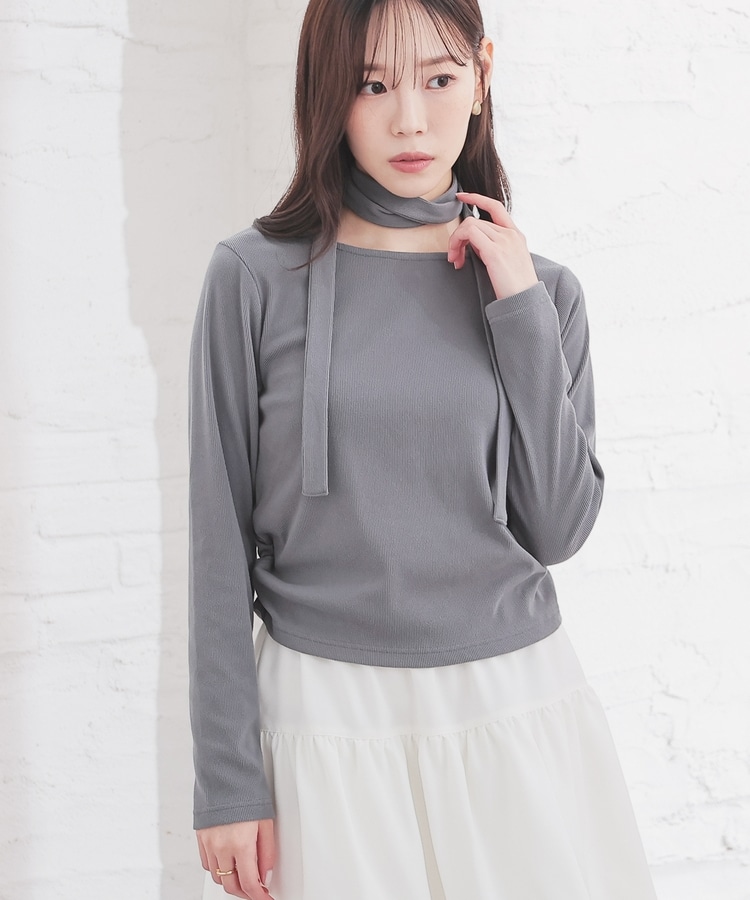 チョーカー付トップス