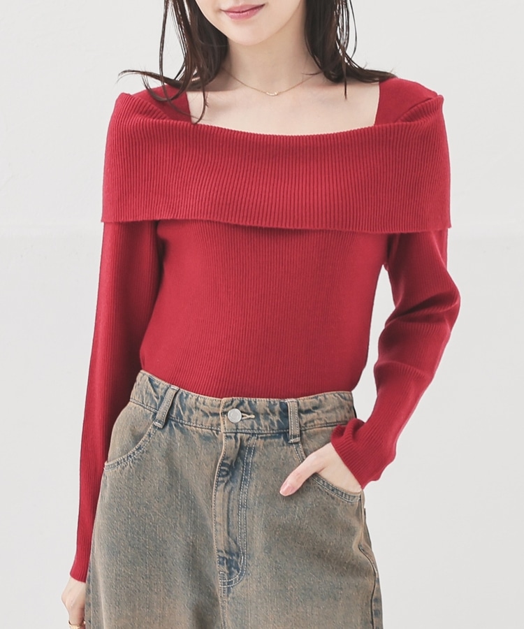 オフショルトップス